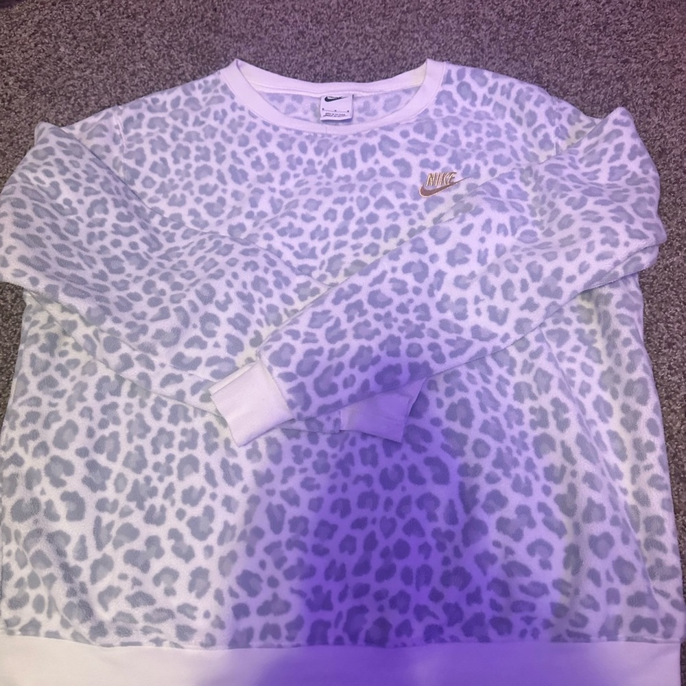 nike crewneck